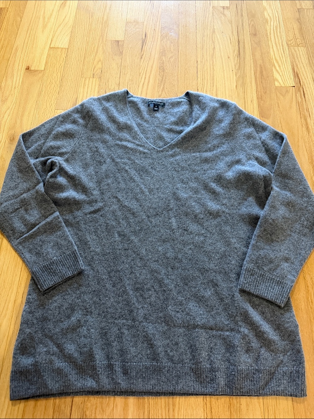 41 Hawthorn Gray V-Neck Cashmere Sweater Sz 2X